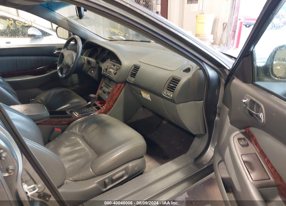1999 ACURA TL 3.2 VIN: 19UUA5640XA020048