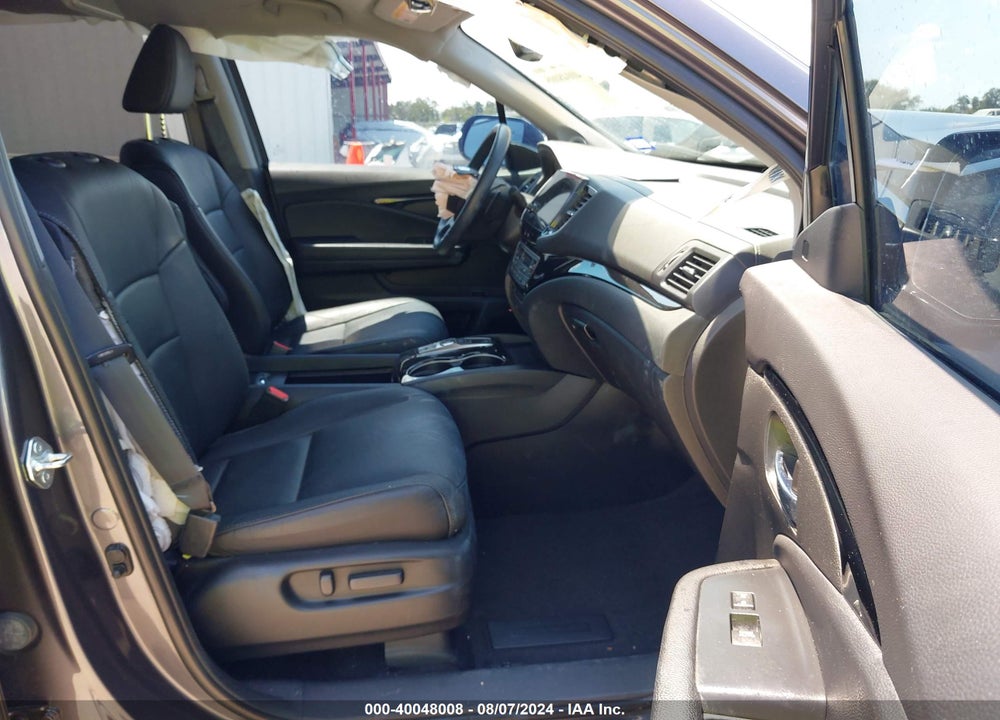 2021 HONDA PILOT 2WD TOURING 8 PASSENGER VIN: 5FNYF5H99MB020305