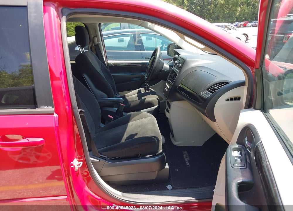 2013 DODGE GRAND CARAVAN VIN: 2C4RDGBG3DR643985