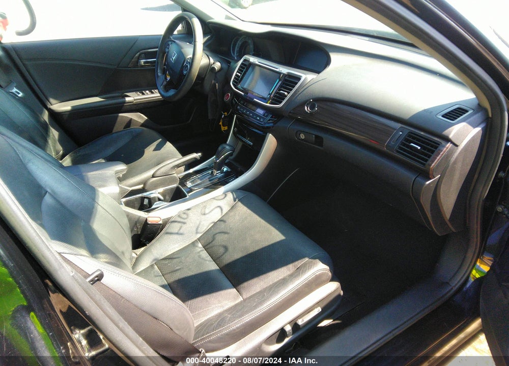 2017 HONDA ACCORD EX-L VIN: 1HGCR2F80HA055504