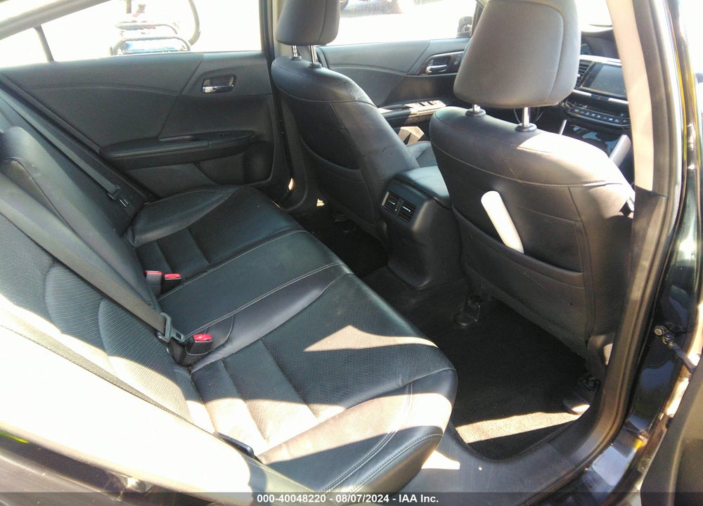 2017 HONDA ACCORD EX-L VIN: 1HGCR2F80HA055504