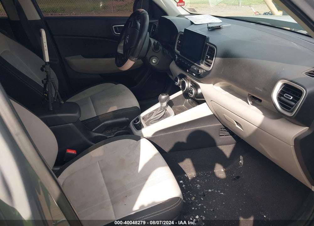 2022 HYUNDAI VENUE SEL VIN: KMHRC8A37NU140967