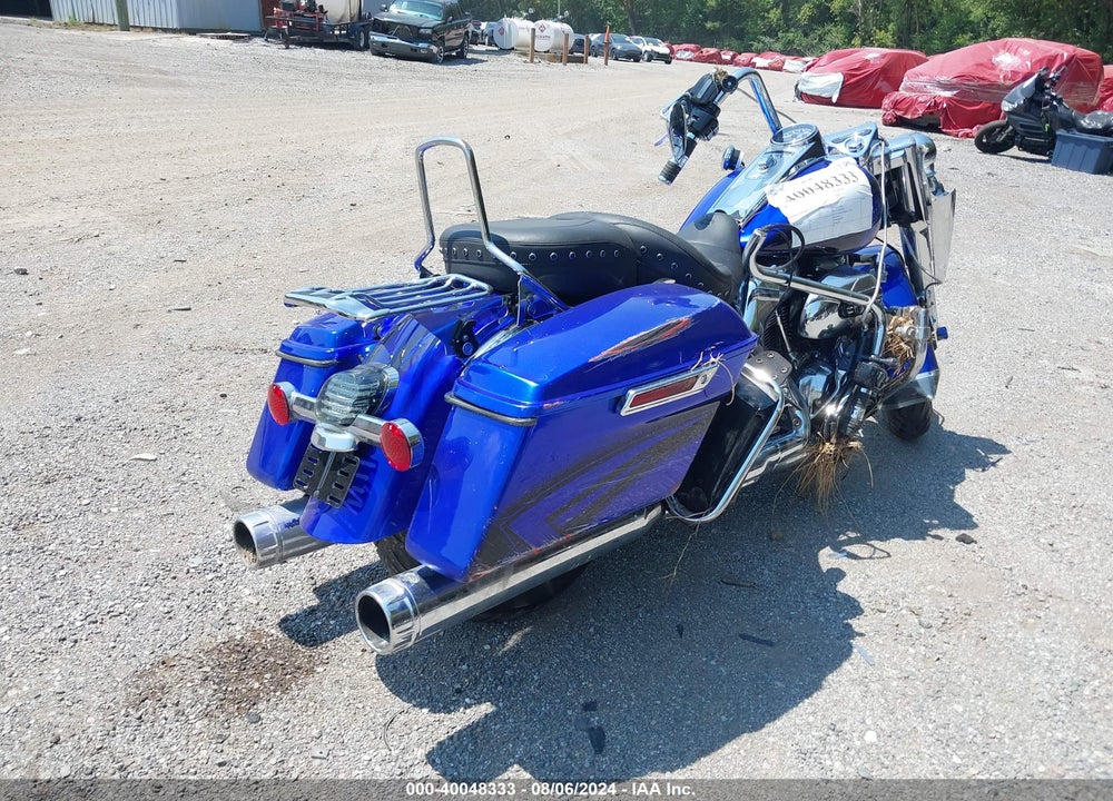 2017 HARLEY-DAVIDSON FLHR ROAD KING VIN: 1HD1FBC14HB690367