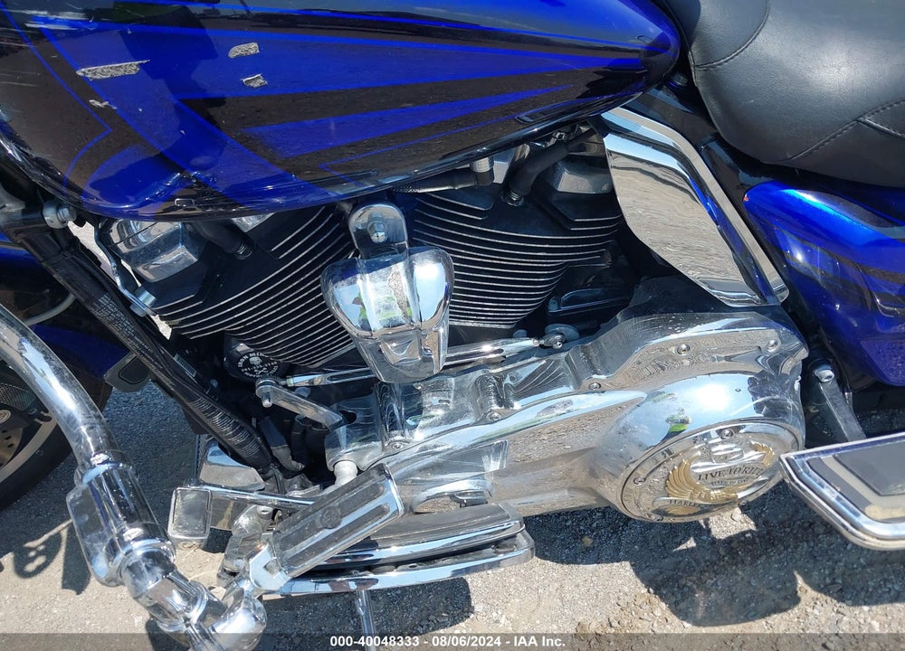 2017 HARLEY-DAVIDSON FLHR ROAD KING VIN: 1HD1FBC14HB690367