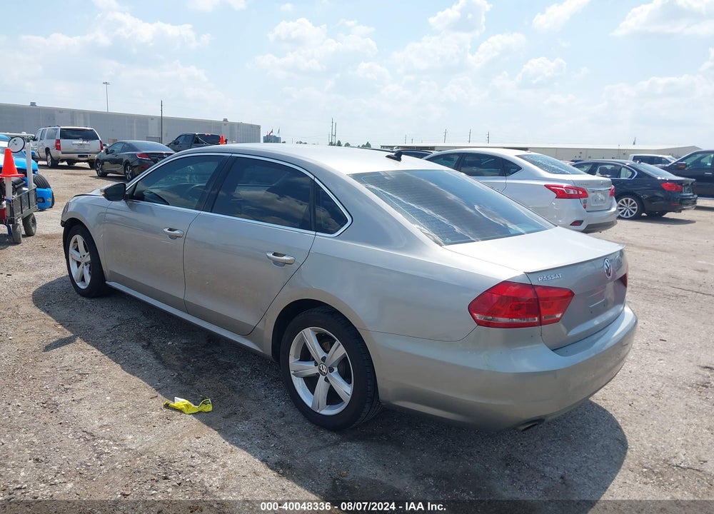 2012 VOLKSWAGEN PASSAT SE W/SUNROOF VIN: 1VWBH7A32CC095731