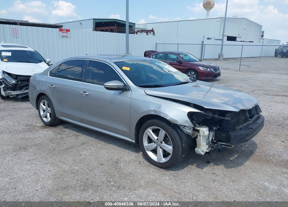 2012 VOLKSWAGEN PASSAT SE W/SUNROOF VIN: 1VWBH7A32CC095731