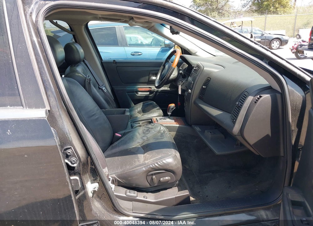 2005 CADILLAC SRX V6 VIN: 1GYEE637250104915