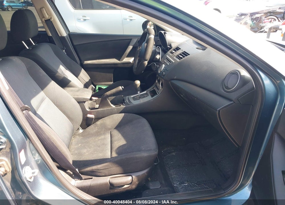 2010 MAZDA 3 I SPORT VIN: JM1BL1SFXA1109634