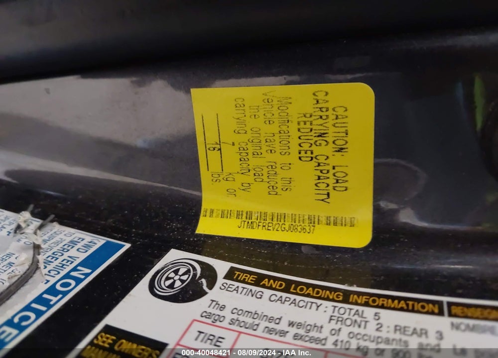 2016 TOYOTA RAV4 LIMITED VIN: JTMDFREV2GJ083637