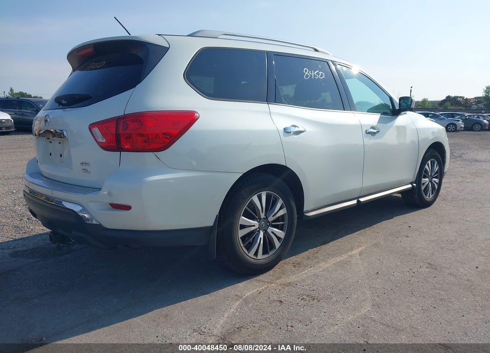2017 NISSAN PATHFINDER SL VIN: 5N1DR2MM7HC643743