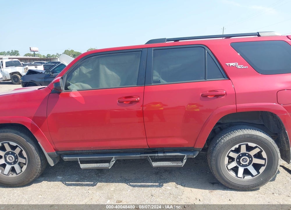2022 TOYOTA 4RUNNER TRD OFF ROAD VIN: JTEPU5JR0N6015112