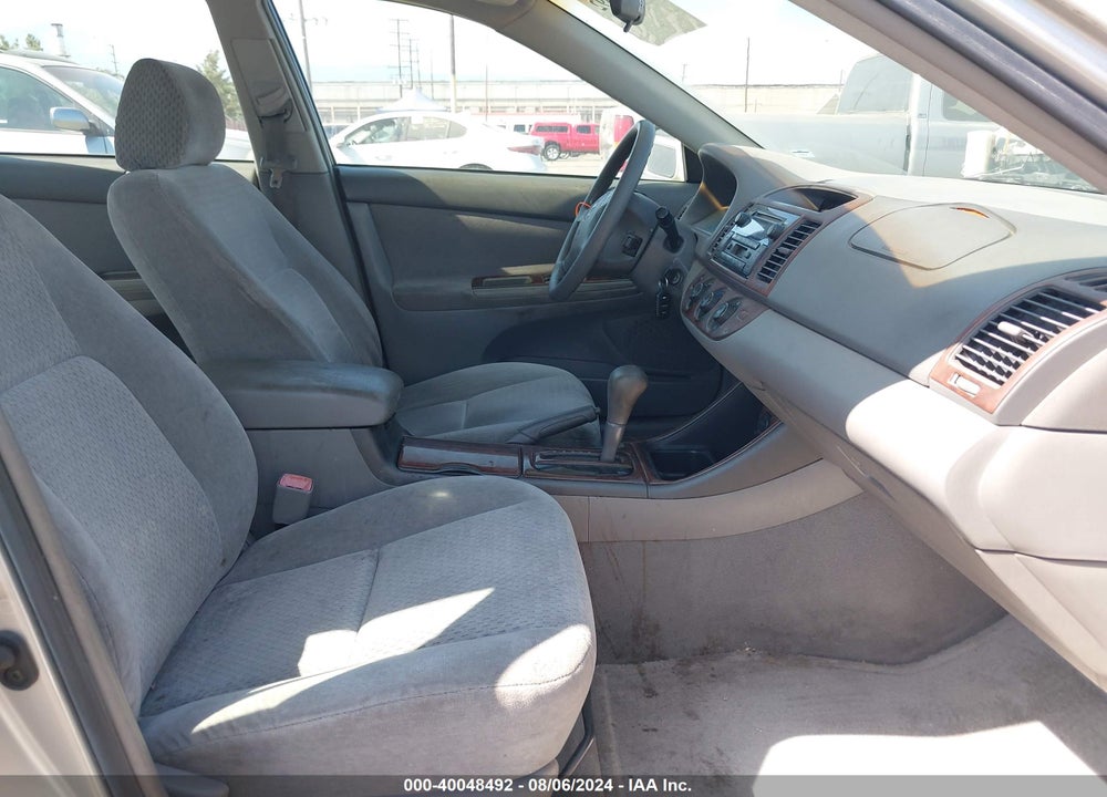 2004 TOYOTA CAMRY LE VIN: 4T1BE32K84U814370