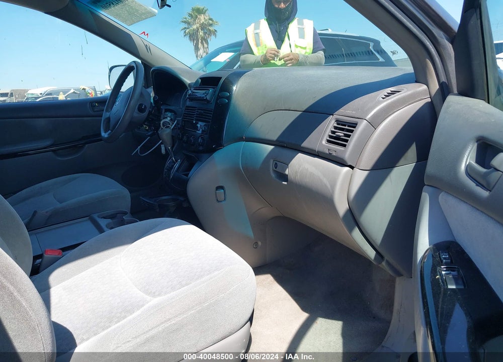 2005 TOYOTA SIENNA VIN: 5TDZA23C65S310163