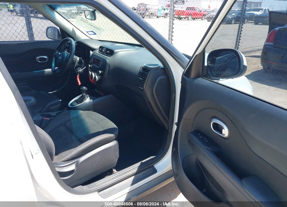 2014 KIA SOUL VIN: KNDJN2A2XE7045558