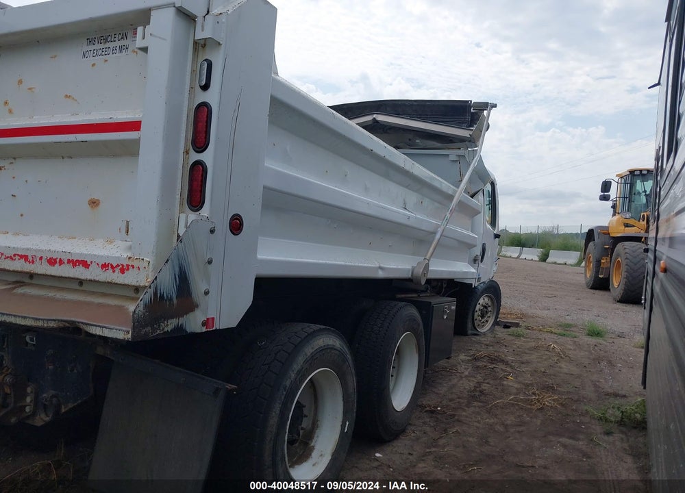 2020 FREIGHTLINER 114SD VIN: 3ALHG3DV6LDLY7031
