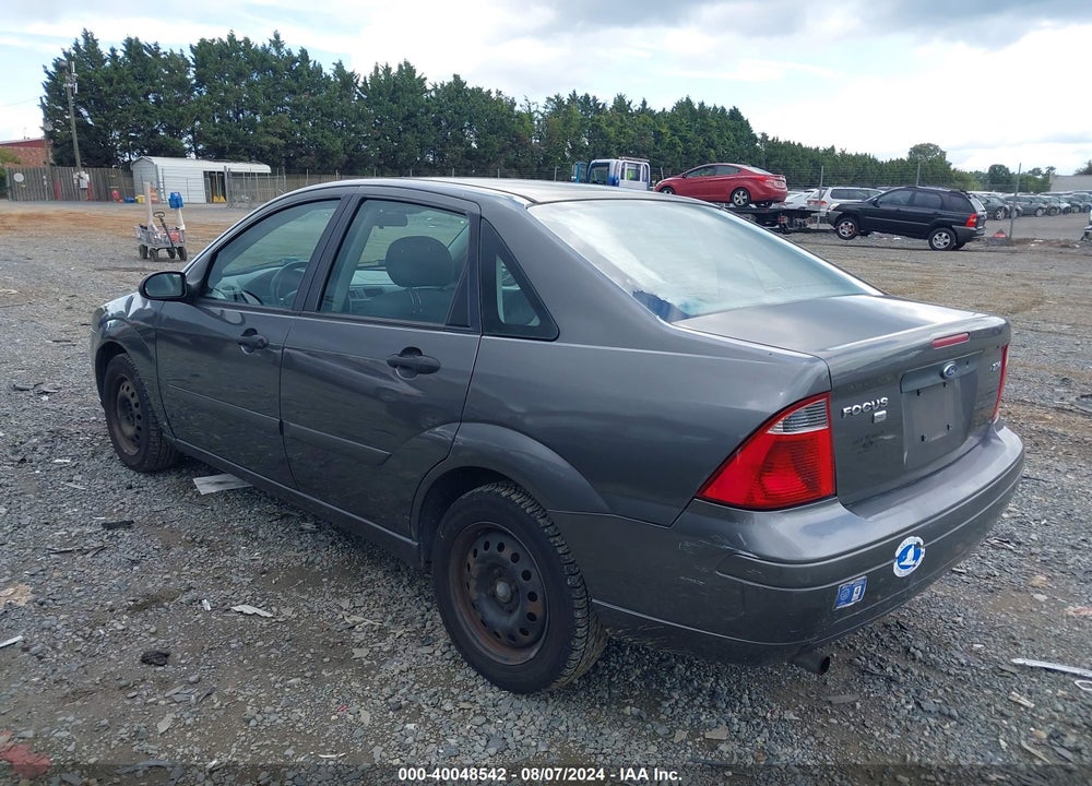 2005 FORD FOCUS ZX4 VIN: 1FAFP34NX5W129287