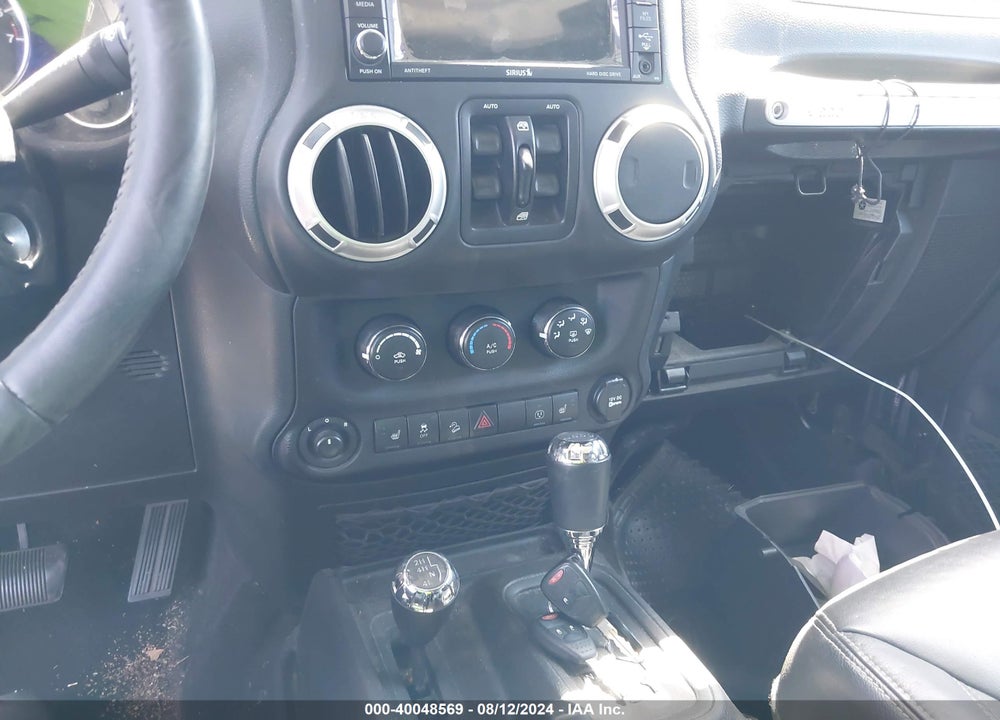 2016 JEEP WRANGLER UNLIMITED SAHARA VIN: 1C4HJWEG5GL248522