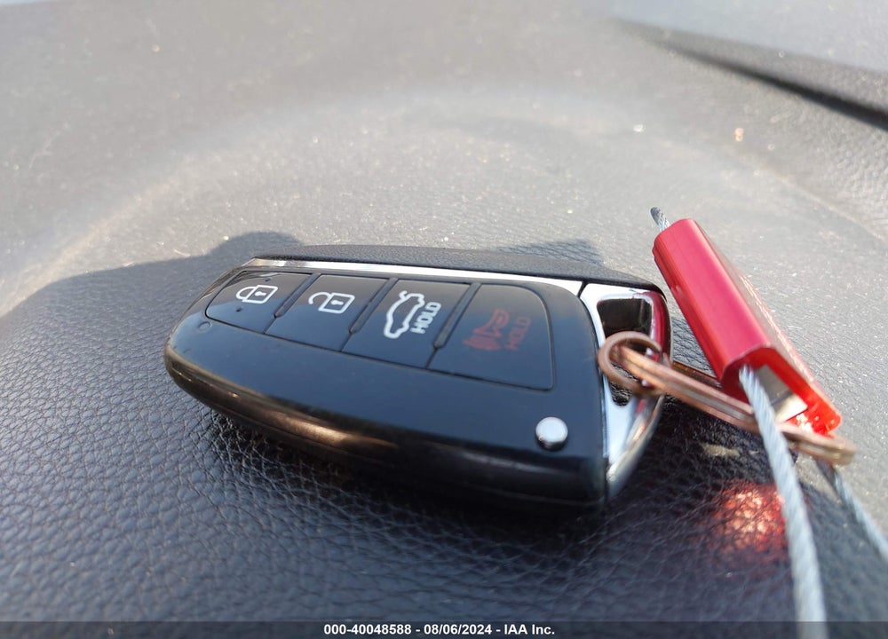 2015 HYUNDAI AZERA VIN: KMHFG4JG8FA472597