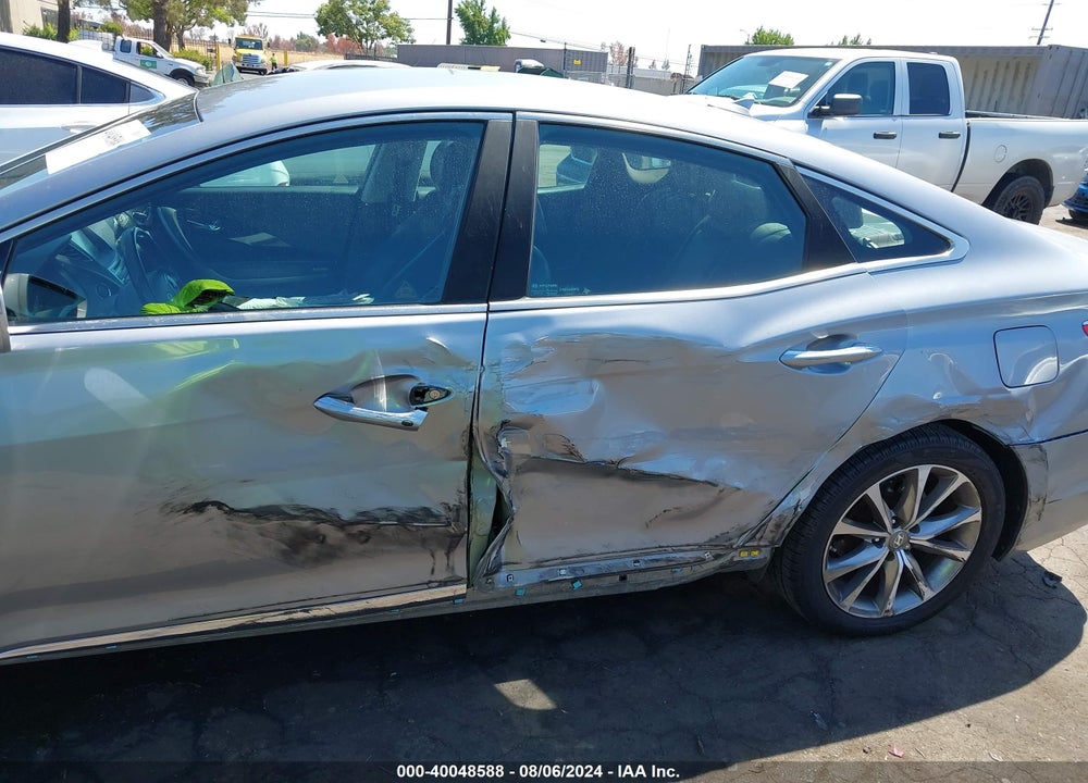 2015 HYUNDAI AZERA VIN: KMHFG4JG8FA472597