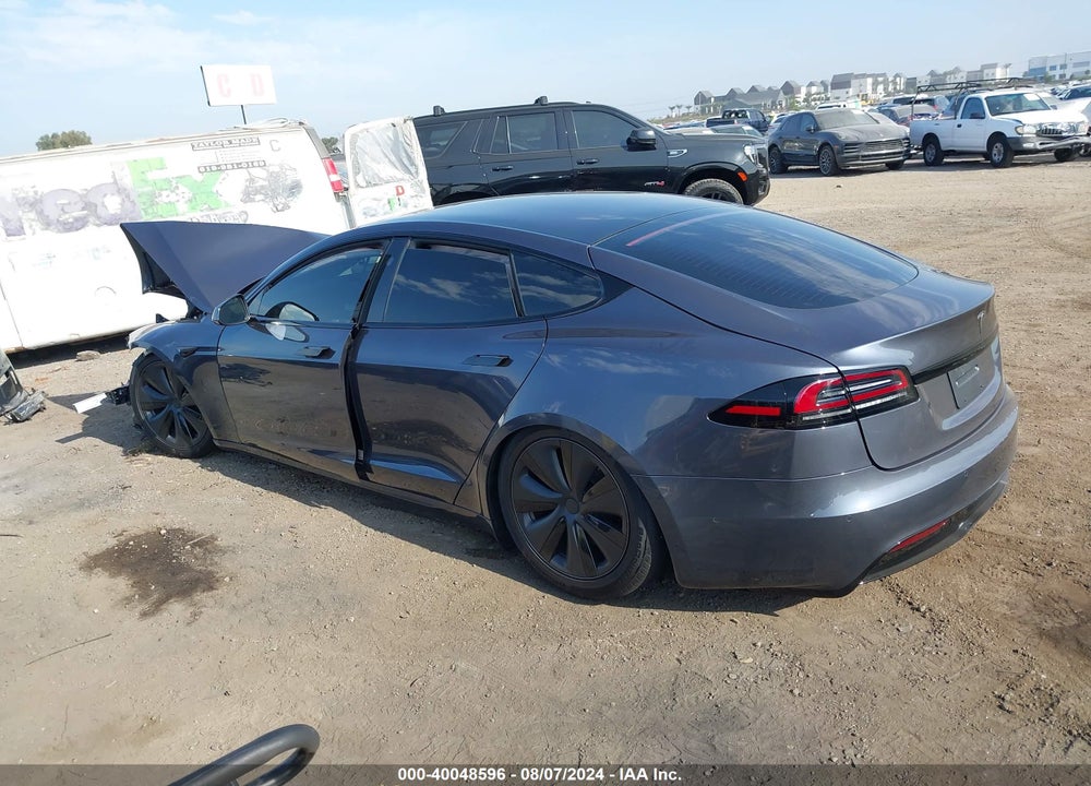 2022 TESLA MODEL S DUAL MOTOR ALL-WHEEL DRIVE VIN: 5YJSA1E50NF492585