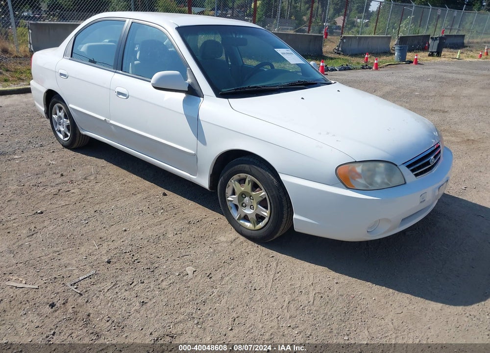 2004 KIA SPECTRA LS VIN: KNAFB121X45315653