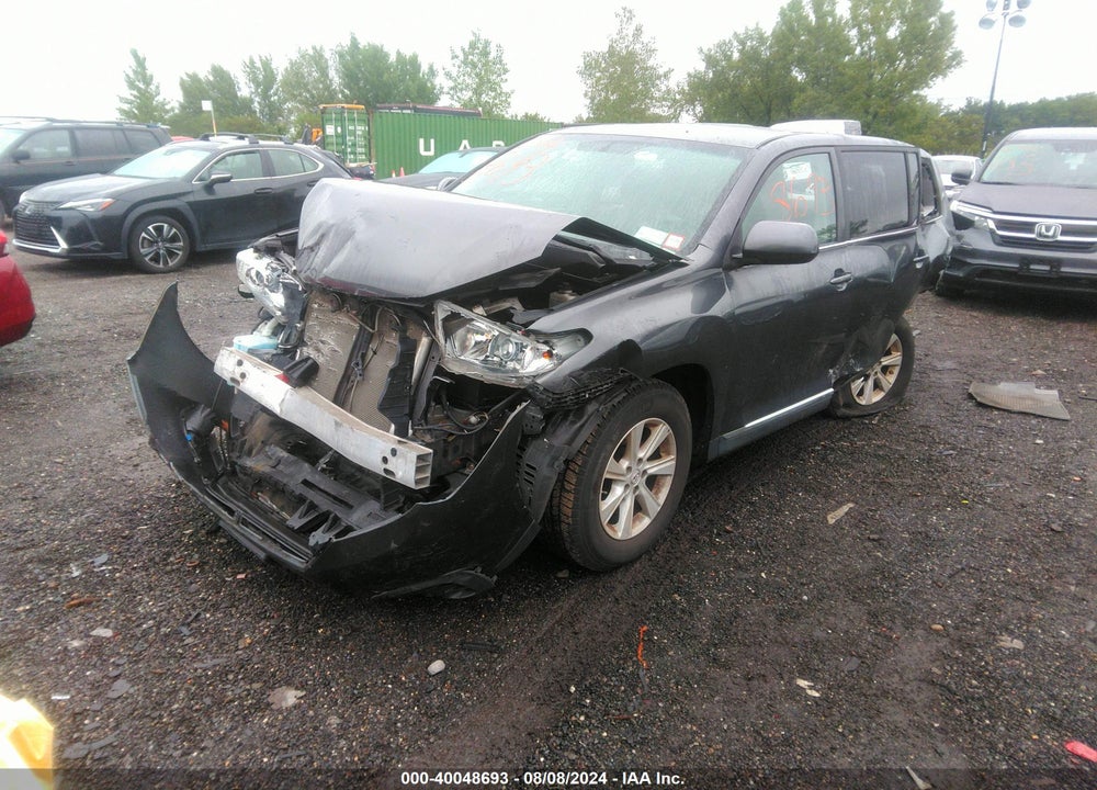 2013 TOYOTA HIGHLANDER BASE V6 VIN: 5TDBK3EH9DS220761