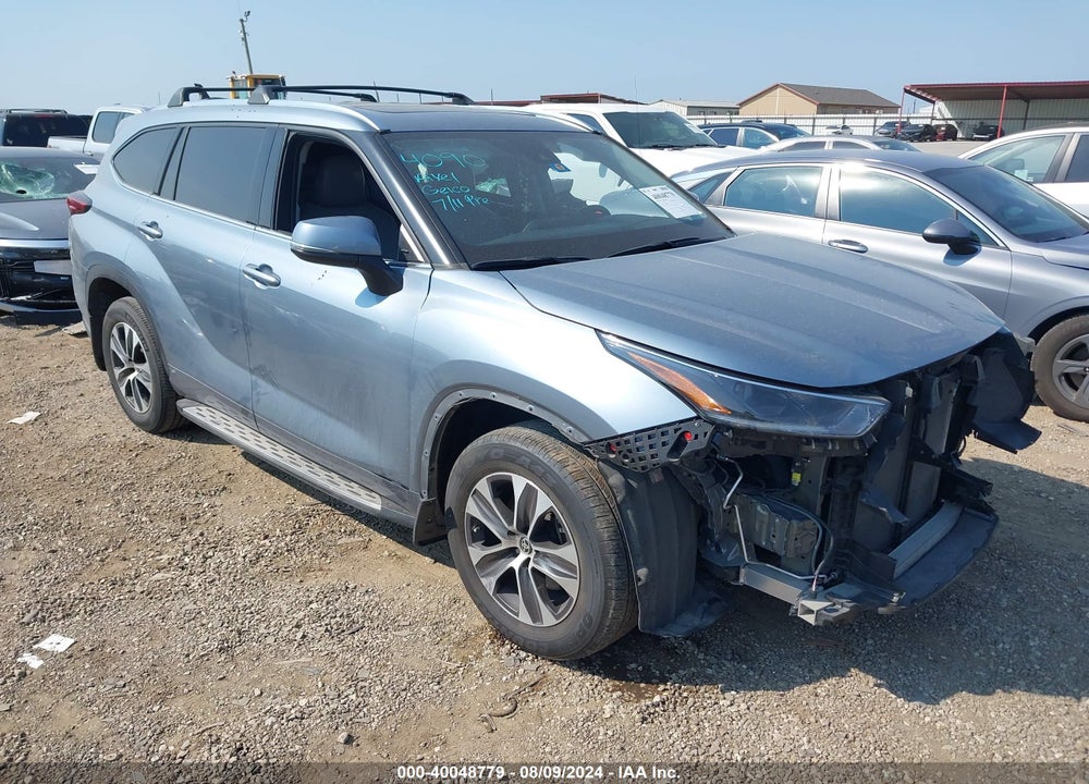 2021 TOYOTA HIGHLANDER XLE VIN: 5TDGZRAH6MS084518