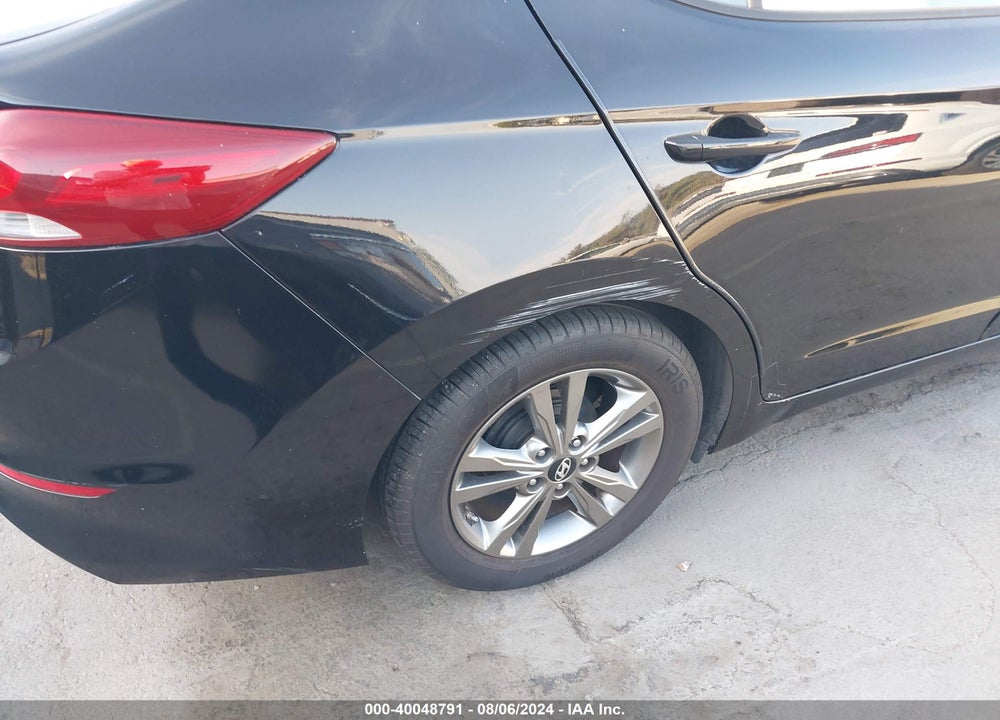 2017 HYUNDAI ELANTRA SE VIN: KMHD84LF8HU182791