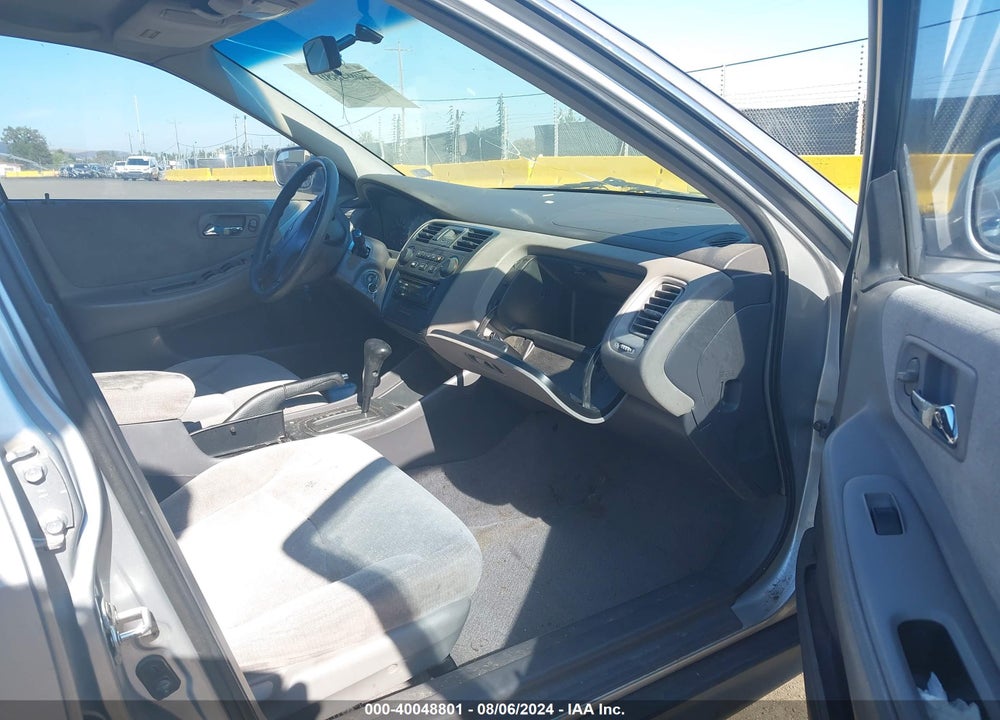 2001 HONDA ACCORD 2.3 LX VIN: JHMCG56491C015398