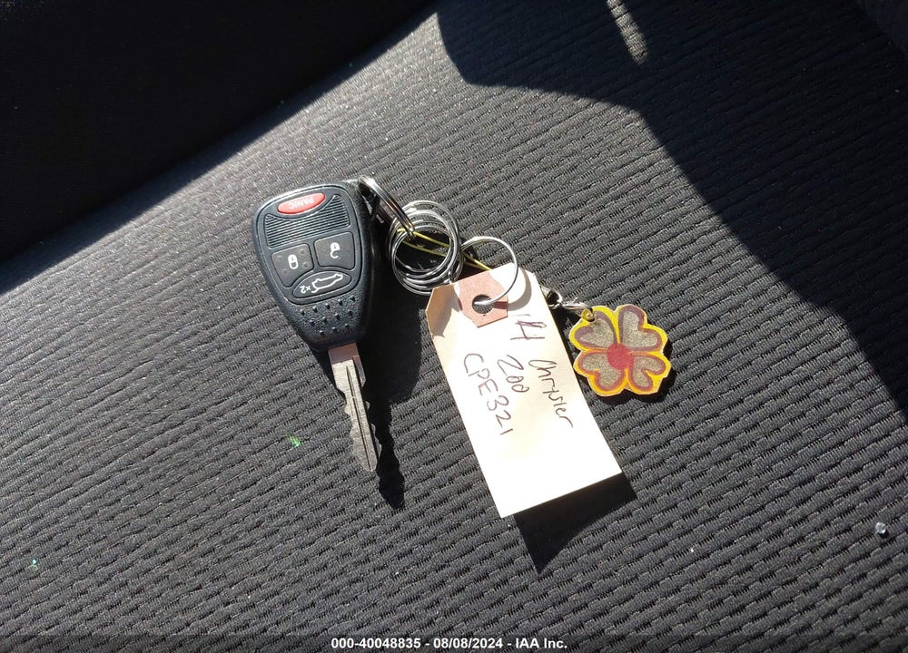 2014 CHRYSLER 200 TOURING VIN: 1C3CCBBB2EN178974