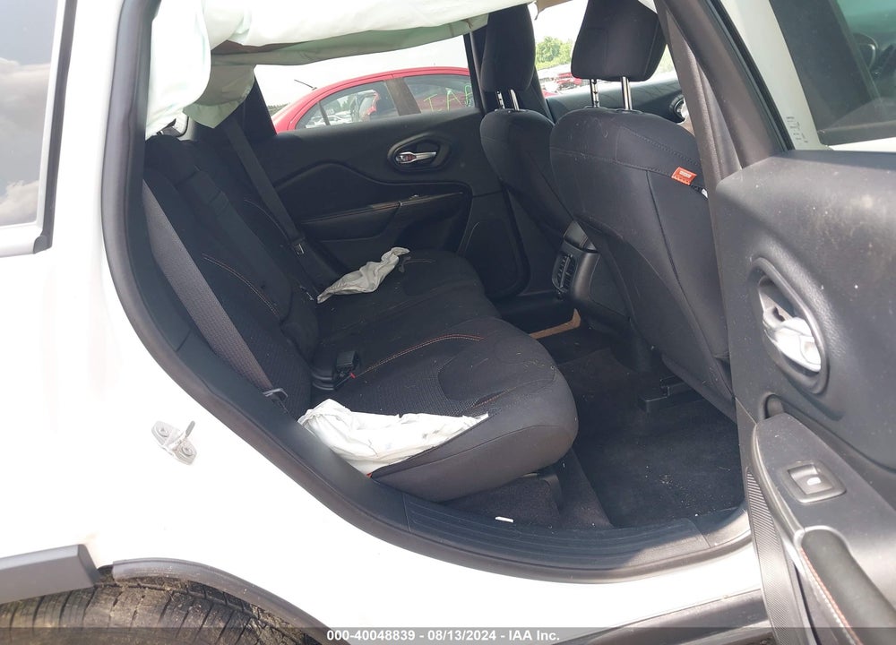 2016 JEEP CHEROKEE VIN: 1C4PJMCB0GW277156