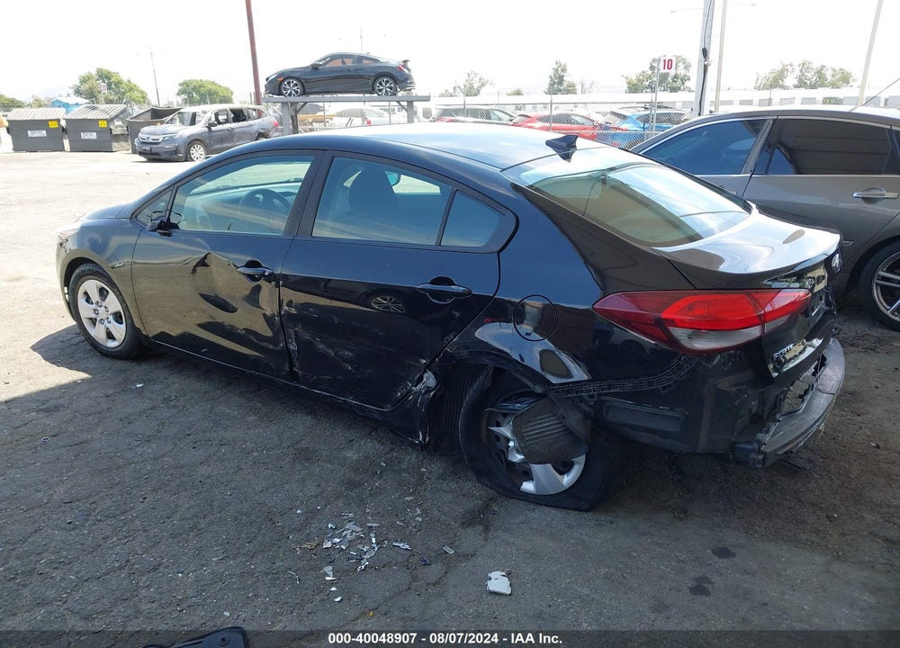 2017 KIA FORTE LX VIN: 3KPFK4A74HE045808