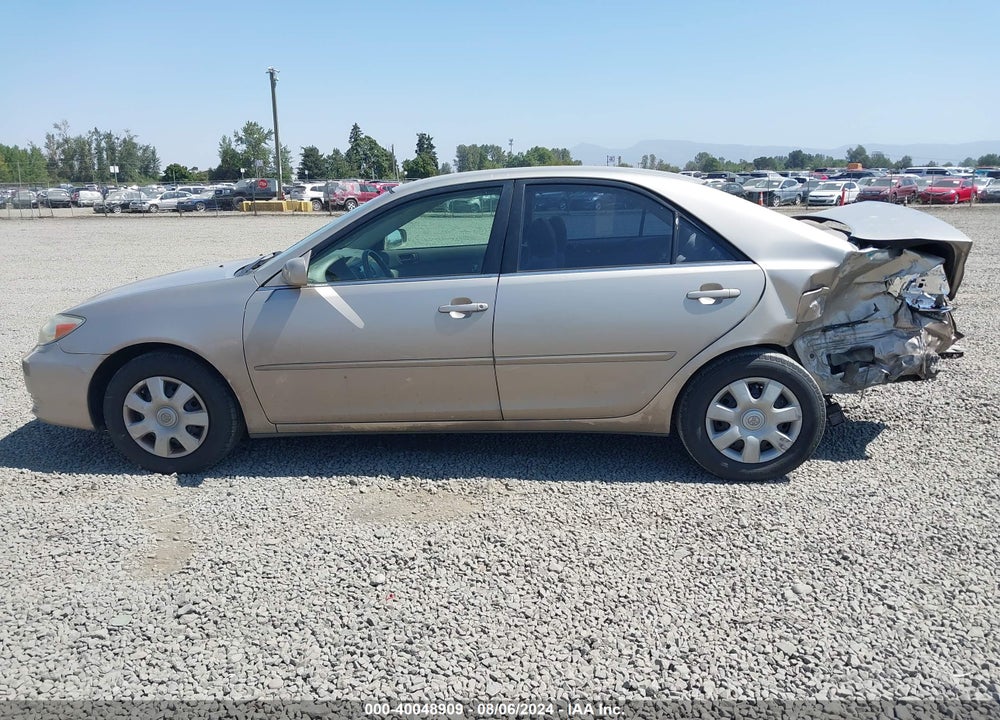 2003 TOYOTA CAMRY LE VIN: 4T1BE32K13U691400