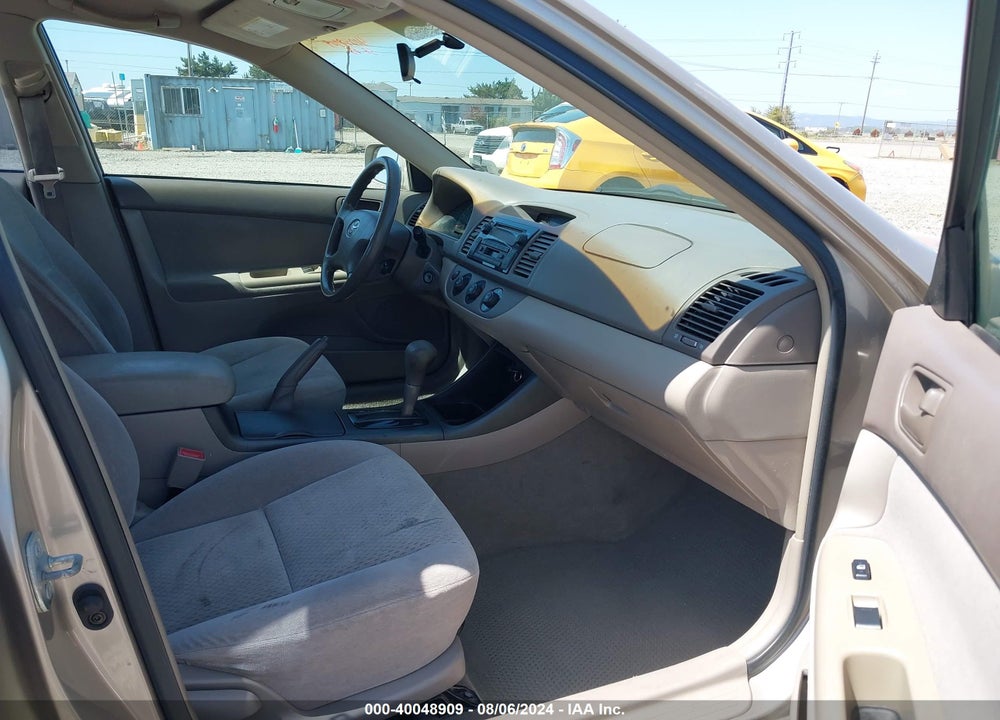 2003 TOYOTA CAMRY LE VIN: 4T1BE32K13U691400