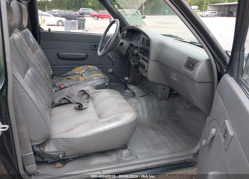 1989 TOYOTA PICKUP 1/2 TON SHT WHEELBASE DLX VIN: JT4RN01P8K7001928