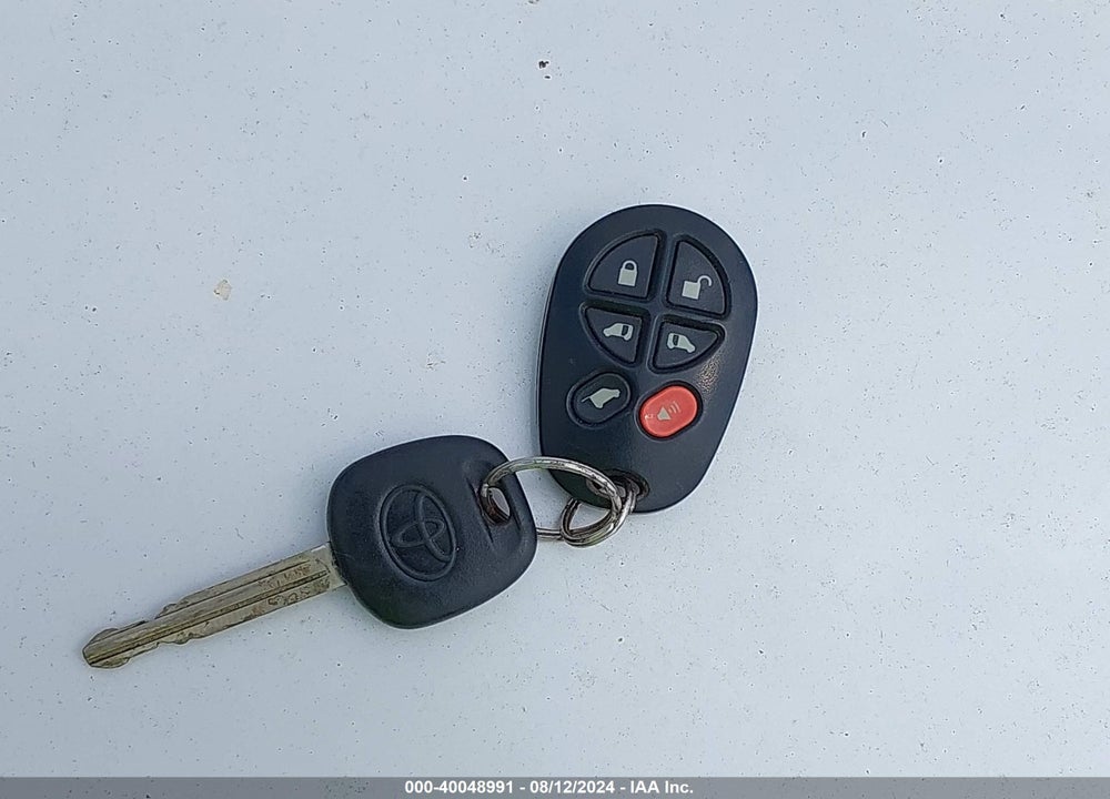 2004 TOYOTA SIENNA XLE LIMITED VIN: 5TDBA22C94S009632