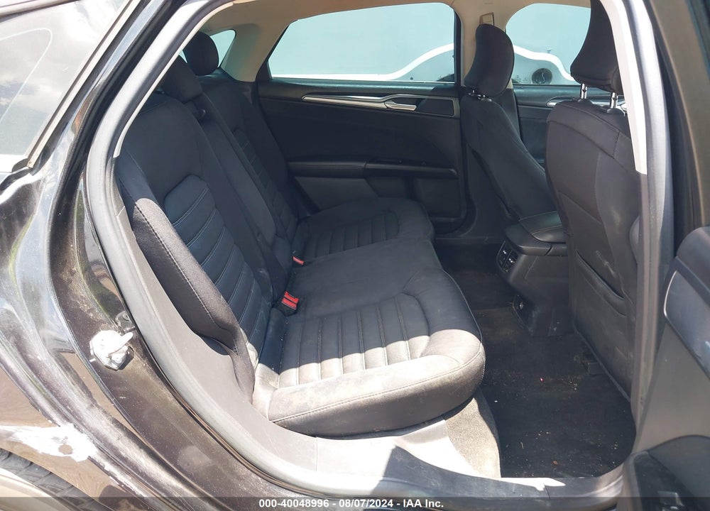 2015 FORD FUSION SE VIN: 1FA6P0H74F5121610