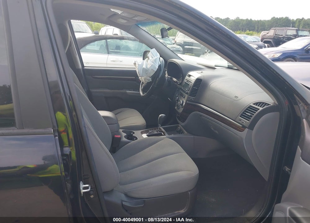 2010 HYUNDAI SANTA FE GLS VIN: 5NMSG3AB9AH379829