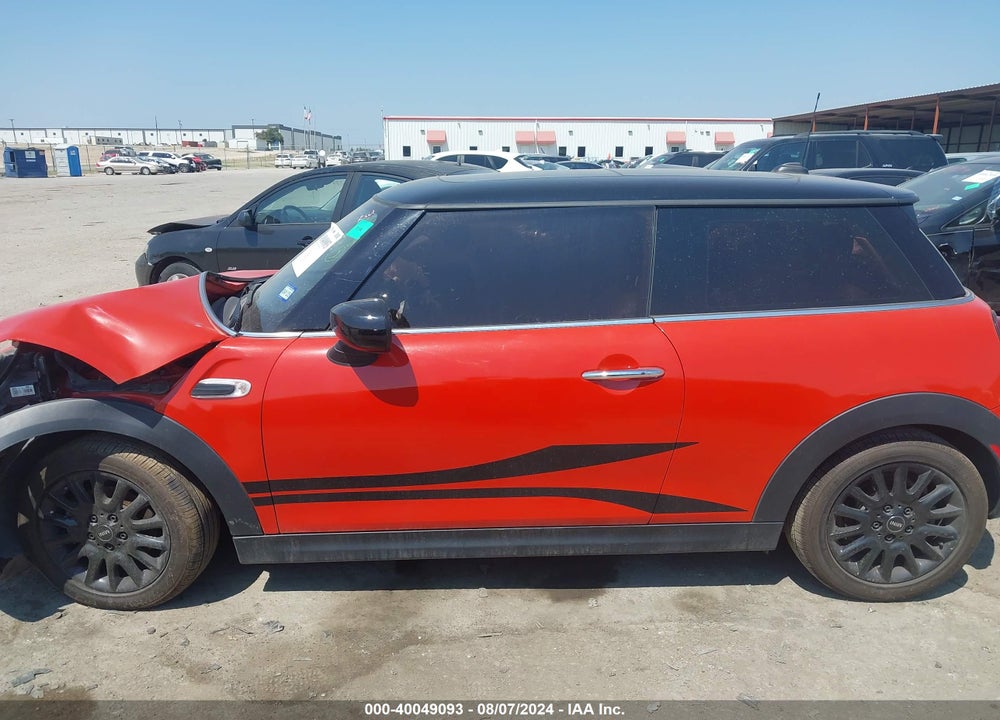 2020 MINI HARDTOP COOPER VIN: WMWXR3C06L2M30137