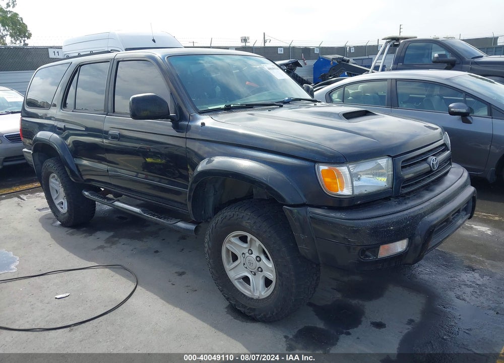 2000 TOYOTA 4RUNNER SR5 V6 VIN: JT3GN86R1Y0151756