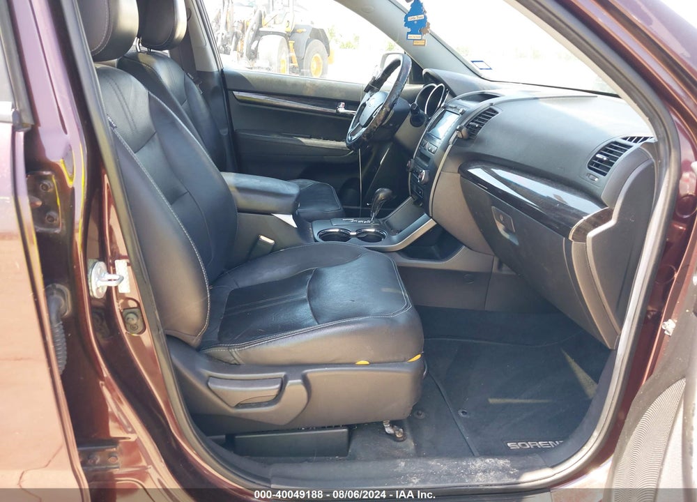 2011 KIA SORENTO EX V6 VIN: 5XYKU4A29BG052390
