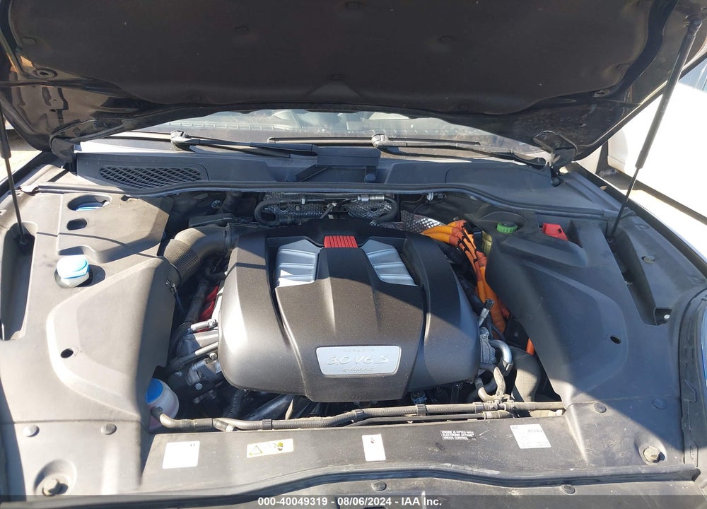 2016 PORSCHE CAYENNE E-HYBRID S VIN: WP1AE2A20GLA64581