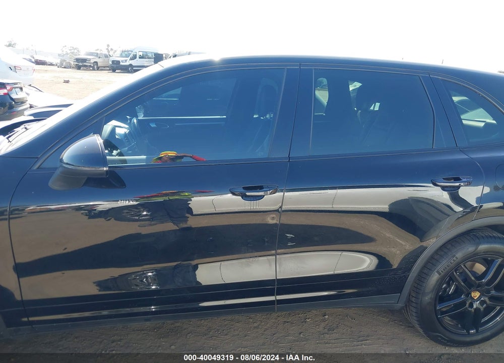 2016 PORSCHE CAYENNE E-HYBRID S VIN: WP1AE2A20GLA64581