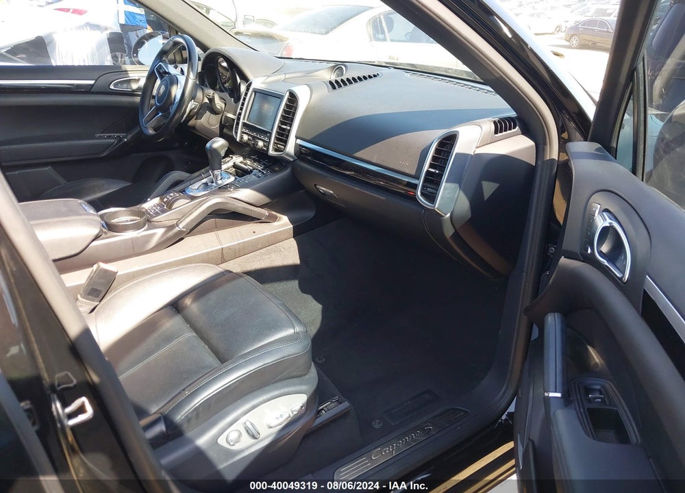 2016 PORSCHE CAYENNE E-HYBRID S VIN: WP1AE2A20GLA64581