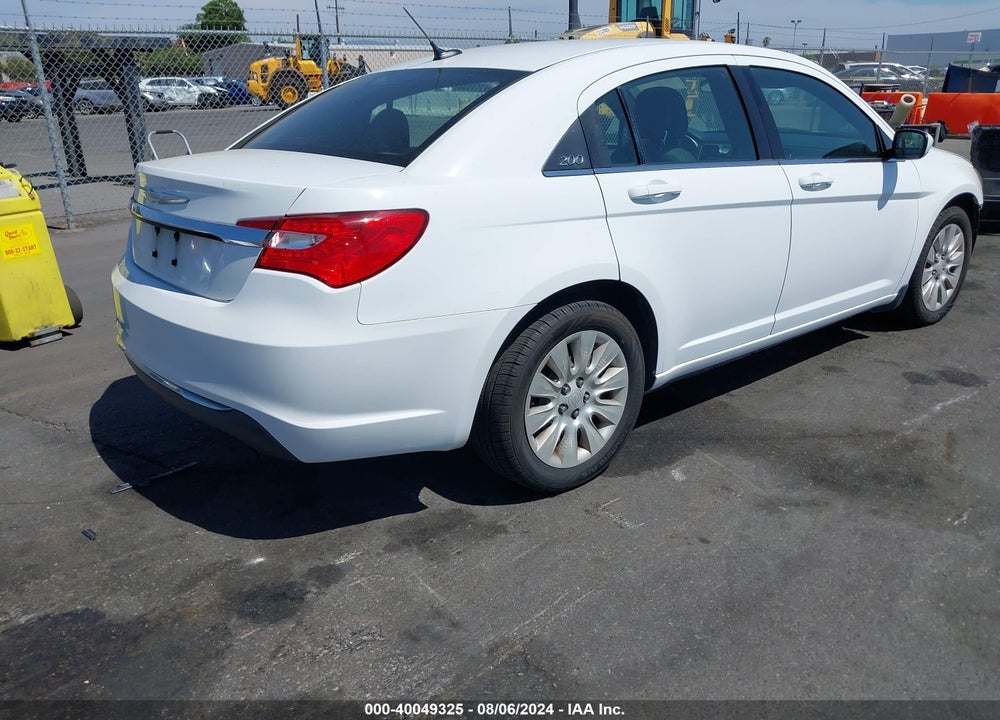 2011 CHRYSLER 200 LX VIN: 1C3BC4FB1BN589859