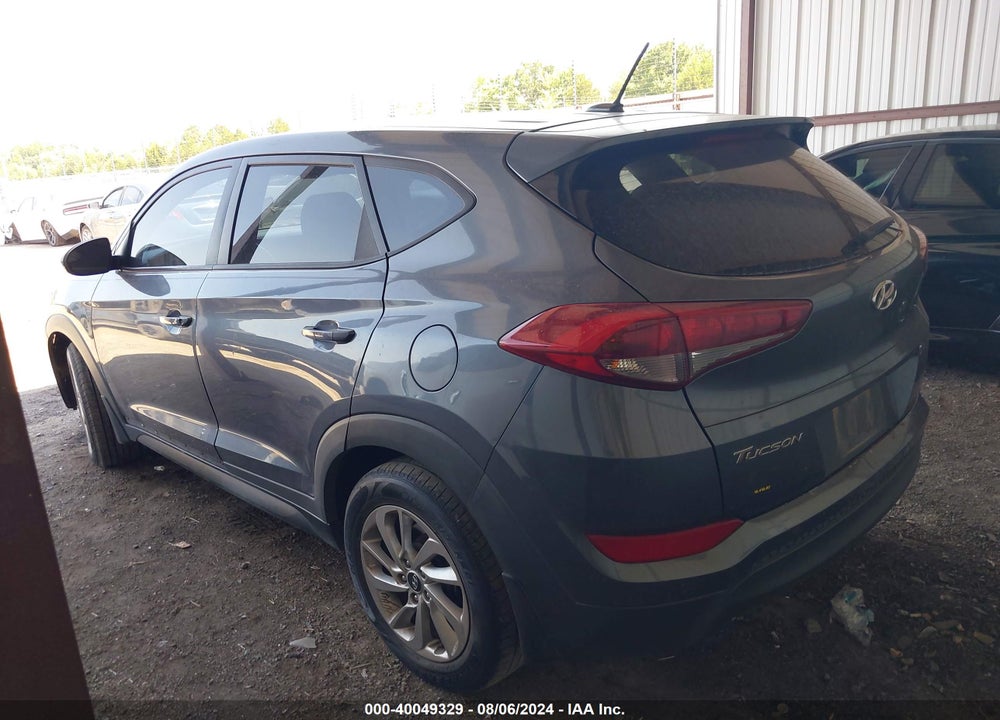 2016 HYUNDAI TUCSON SE VIN: KM8J23A45GU042065
