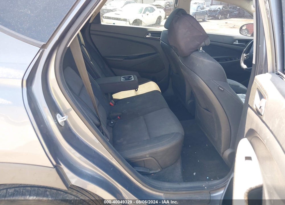 2016 HYUNDAI TUCSON SE VIN: KM8J23A45GU042065