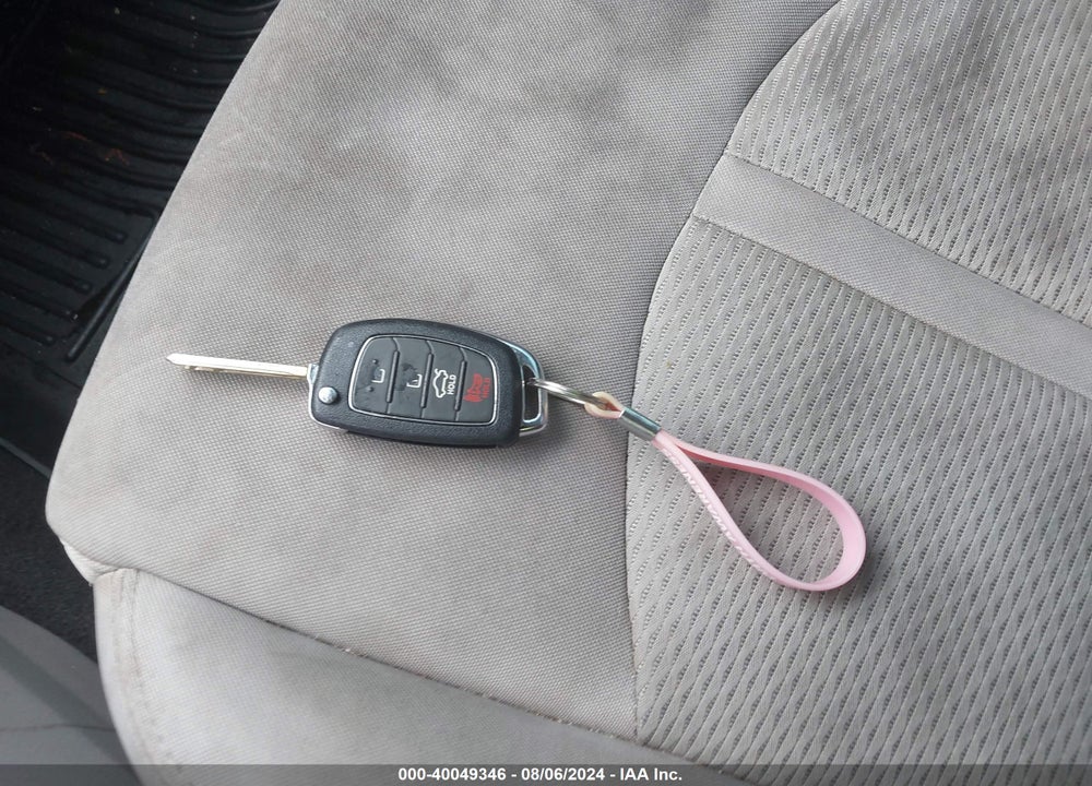 2015 HYUNDAI SONATA SE VIN: 5NPE24AF1FH228997