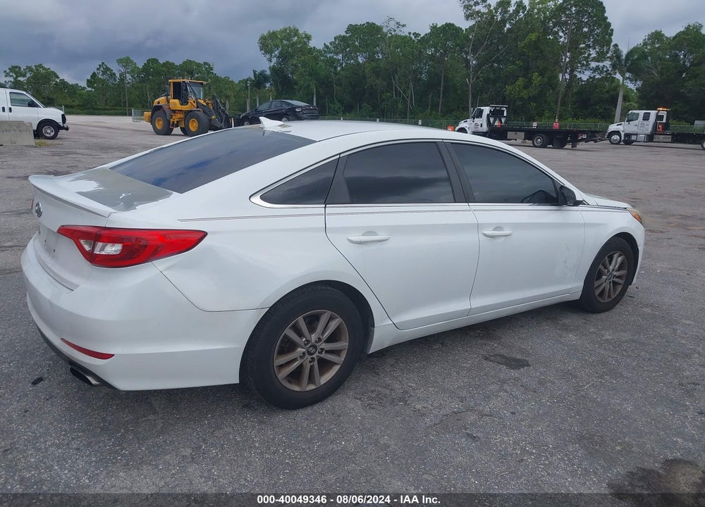 2015 HYUNDAI SONATA SE VIN: 5NPE24AF1FH228997