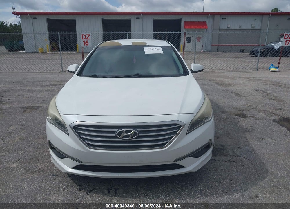 2015 HYUNDAI SONATA SE VIN: 5NPE24AF1FH228997